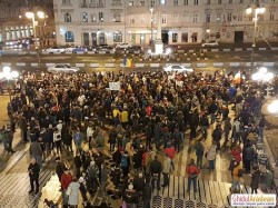 Protestele continuă la Arad şi luni, a şaptea zi de protest consecutiv