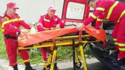 Paramedicii de pe SMURD au asistat la nașterea unei fetițe, chiar în ambulanță !
