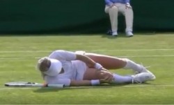 VIDEO | Momente de panică la Wimbledon. Adversara Soranei Cârstea s-a prăbuşit pe teren 