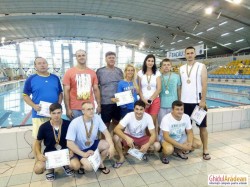 Cristian Cornea, sergent major în cadrul ISU ARAD, dublu medaliat la Campionatul Naţional de înot organizat de M.A.I.