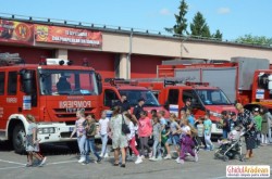 Pompierii au fost vizitați de sute de elevi și preșcolari