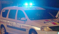 Şofer beat şi fără permis, urmărit de poliţie pe străzile din Nădab