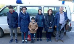 Trei surori din Turcia şi copiii lor au încercat să treacă ilegal graniţa cu documentele altor persoane prin Vama Nădlac