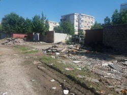 RETIM anunţă persoanele fizice din Arad că nu colectează materialele rezultate din demolarea garajelor
