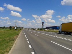 O nouă intersecţie semaforizată în municipiu