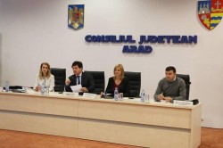 Şedinţă extraordinară la Consiliul Judeţean Arad. Tema principală: Distribuirea sumelor către primăriile din județ