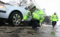 Atenție șoferi! Potrivit Codului Rutier din 2019, poliția poate să îți dea amendă, chiar dacă ai cauciucuri de iarnă și lanțuri!
