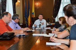 Şedinţa ordinară la lunii august cu principalele proiecte de hotărâre discutate în prealabil de primarul Bibarț în conferința de presă