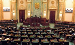 Moţiunea de cenzură împotriva Guvernului Orban va fi citită luni în Parlament