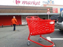 Toate supermarket-urile înștiințate să prevină aglomerația la casele de marcat