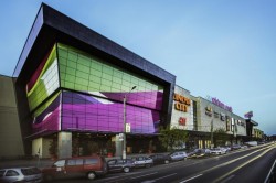 15 iunie, data la care se redeschid Mall-urile?