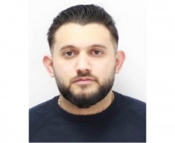 Tânăr de 23 de ani domiciliat în Arad, căutat pentru deținere ilegală de arme 