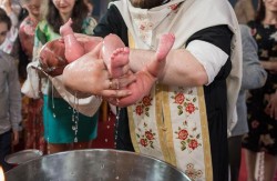 Ritualul de botez în Suceava, sfârșit cu decesul bebelușului