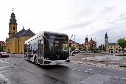 Primul autobuz electric produs în România va intra pentru 30 de zile în testare pe străzile din Oradea

