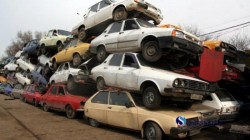 În România se pregătește eliminarea mașinilor mai vechi de 15 ani. Nu prin interzicerea lor, ci prin introducerea unei taxe auto