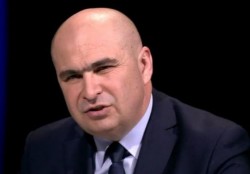 Deși dorit premier de liderii USR PLUS, Bolojan refuză să se implice în jocurile pentru putere de la București.”Nu se pune această problemă”, spune Bolojan

