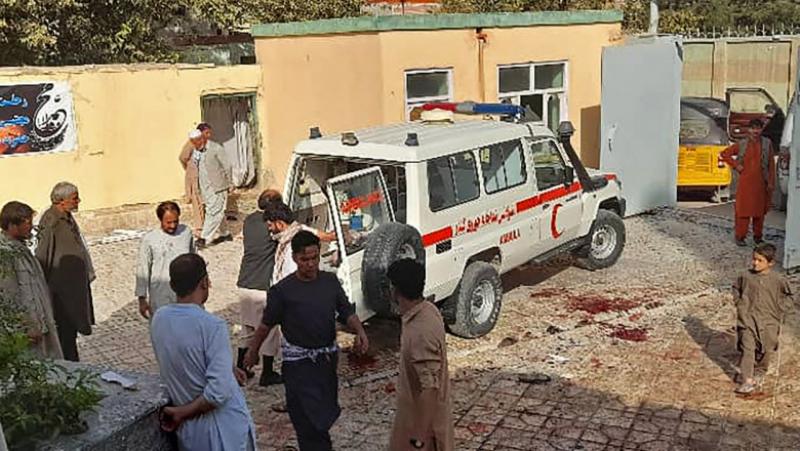 Măcel la moschee. Peste 55 de morți și 100 de răniți în urma atentatului din Afganistan