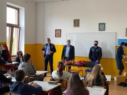 Activități de prevenire a violenței în mediul școlar la liceul Gheorghe Lazăr din Pecica
