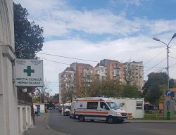 Zi de foc pentru personalul medical de la Spitalul Județean Arad! 32 de pacienți așteaptă în UPU eliberarea unui loc pe secțiile covid-19

