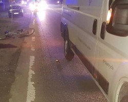 Biciclist omorât de un microbuz pe D.N.79