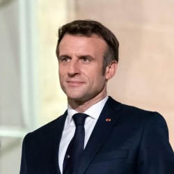 Emmanuel Macron vine în România pe 14 iunie. Președintele Franței va fi primit de Klaus Iohannis și se va întâlni cu militariii francezi cantonați la Kogălniceanu