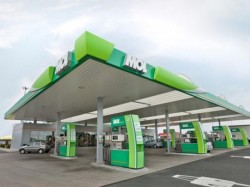 Benzinăriile din Ungaria au rămas fără combustibil și impun restricții pentru clienți

