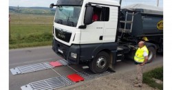 Platformele pentru verificarea tonajelor autovrehiculelor au intrat în patrimoniul Consiliului Județean Arad

