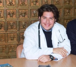 ALUMNI UVVG - Dr. Antonino Nicolo : „o prietenă bună, studentă la U.V.V.G., mi-a vorbit foarte bine de universitate și m-am gândit să încerc să văd dacă-mi place”

