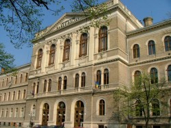 Pentru cine dorește să studieze la Cluj, Universitatea Babeș-Bolyai are peste 29.000 de locuri la licență și master pentru admiterea de vară 2023


