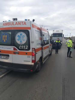 Accident rutier cu victime pe centura Aradului, trei mașini implicate