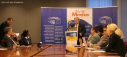 Conferință în Parlamentul European: Influența mass-media în persecutarea minorităților religioase