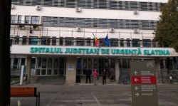 O pacientă a decedat la Spitalul Județean de Urgență Slatina, după ce a rămas blocată în lift o jumătate de oră