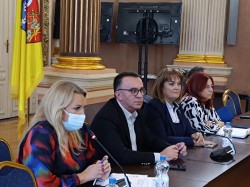 Cele mai stringente probleme ale comunității locale pe ordinea de zi la întâlnirea membrilor Consiliului Comunitar Consultativ Arad