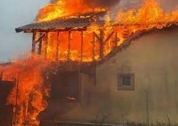Un bătrân a murit ars după ce un incendiu i-a mistuit casa în care locuia pe strada Codrului din Arad