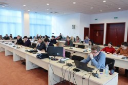 Investiții în tehnologie, pentru 12 biblioteci din județul Arad