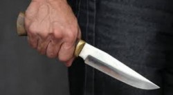Teroare creată în Atrium Mall de un bărbat înarmat cu un cuțit și care a aruncat cu pietre în agenții de pază. Jandarmii arădeni l-au depistat și imobilizat
