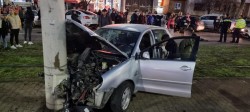 Doi tineri transportați la spital în urma unui accident în care au fost implicate 3 mașini pe Calea Aurel Vlaicu din Arad