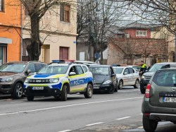 Șofer de la Pizza Drive săltat de polițiști pe strada Mărășești din Arad 

