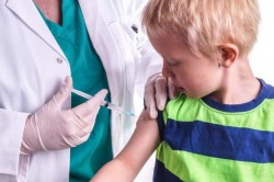 Vaccinați-vă copilul gratuit la medicul de familie! Prin vaccinare contribuiți atât la binele propriului copil, cât și la binele unei întregi comunități

