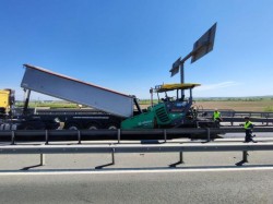 Restricții de trafic pe mai multe porțiuni ale autostrăzii A1 Deva - Nădlac din cauza unor lucrări la infrastructura rutieră