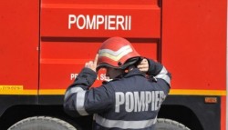 Pompierii arădeni sărbătoresc prin muncă ziua de 1 mai și Paștele ortodox