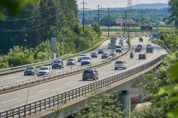 Greu de crezut, dar România este la ora actuală cel mai mare dezvoltator din Uniunea Europeană în domeniul infrastructurii mari de transport rutier

